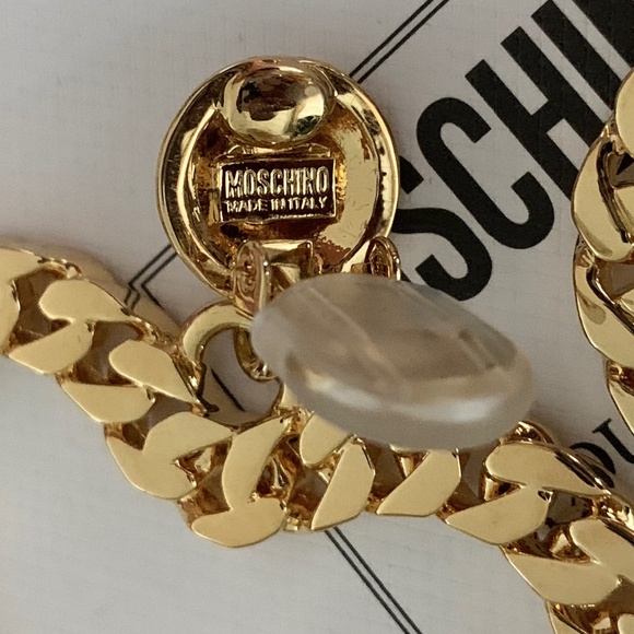 Moschino Chain Heart Earrings - Picture 6 of 7